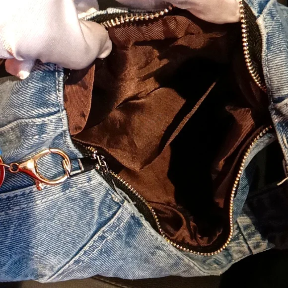 Denim Hobo Bag w/Fashion Brooches - Picture 14 of 17